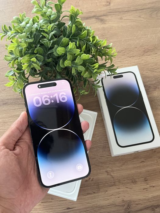 Телефон iPhone 14 Pro