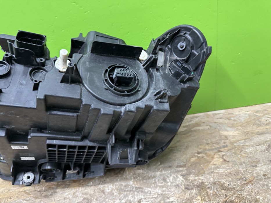 Far bmw X1 F48 led adaptiv / Ventilator 2016 dreapta