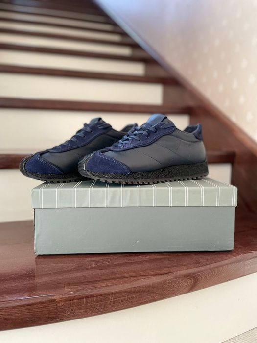 Продам кроссовки