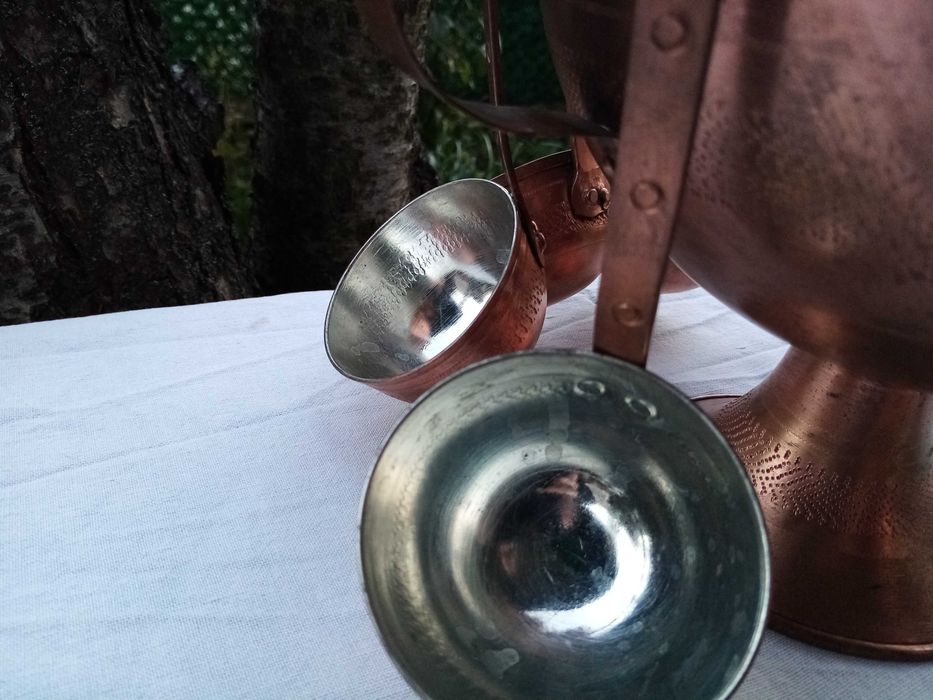 Винтидж болярски сервиз за вино