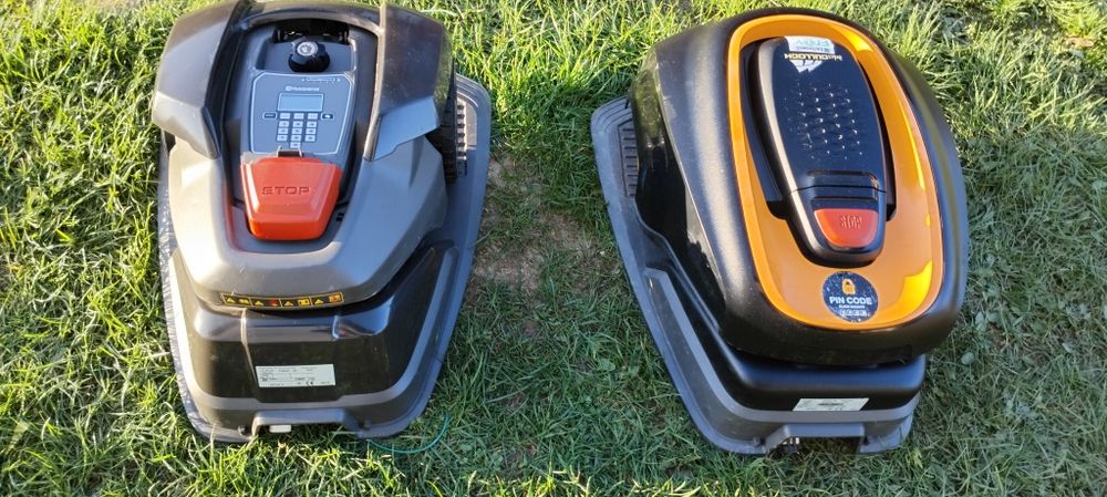 Robot de tuns gazon profesional Husqvarna  McCulloch original cu statie de încărcare
Nu dețin pinurile / se aprind 
Se vând cum se vad în poze 
Prețul