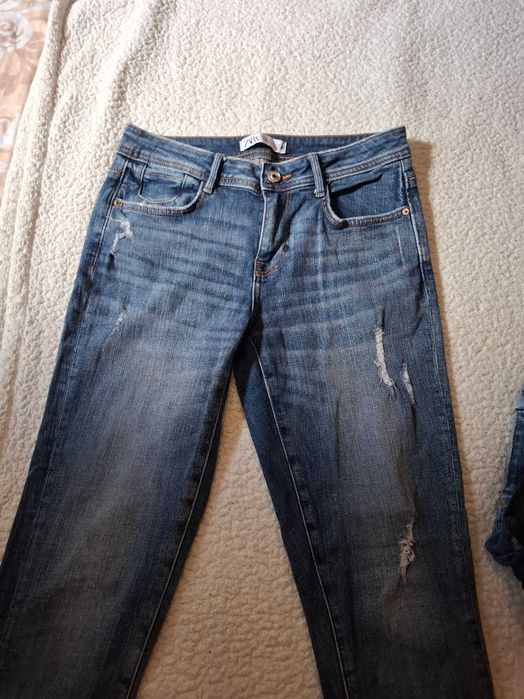Дамски дънки Zara -3чифта за 10евро