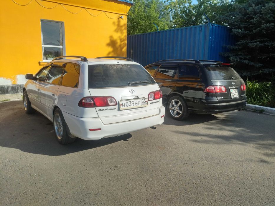 ТОЙОТА Caldina 2001