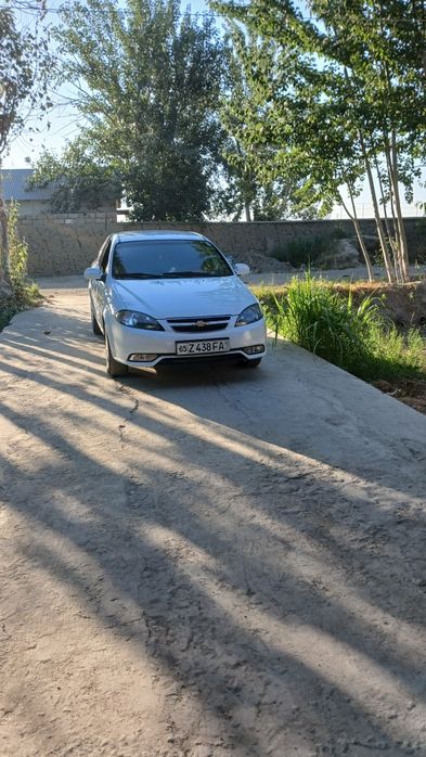 Chevrolet lasetti jentra gentra