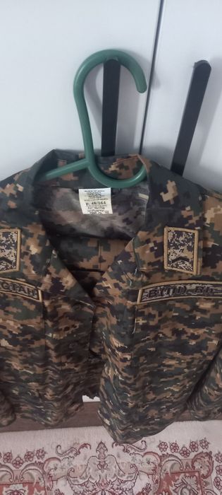 Продаю военную форму.Цену уточняйте по ватсапу.
