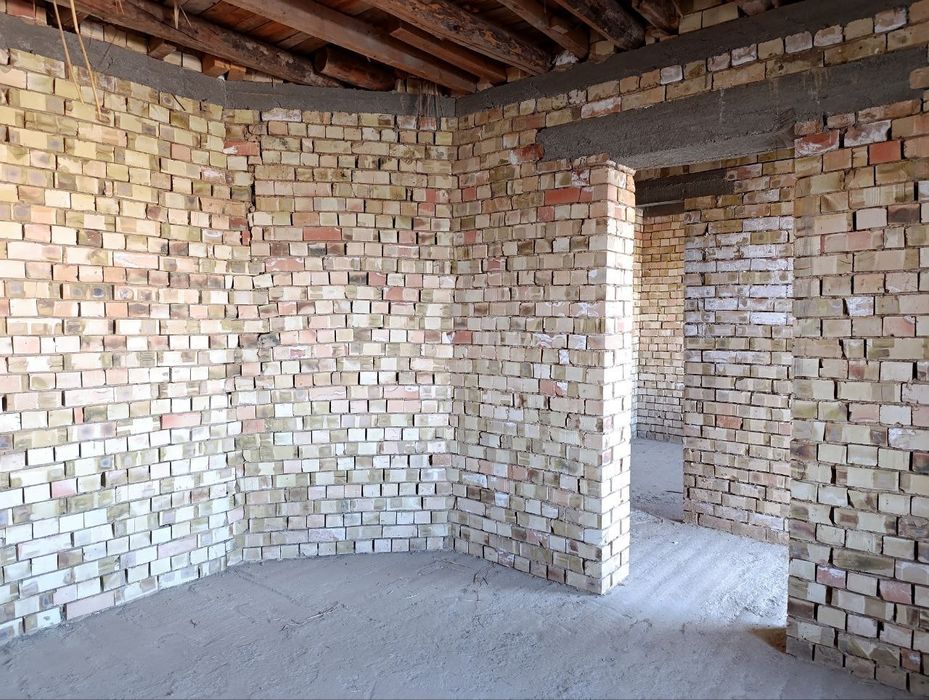 Уй сотилади (коробка холатда)