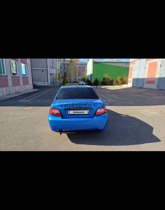 Автомобиль в полном ходу