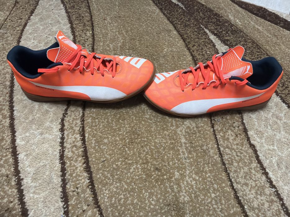 Papuci sintetic de fotball puma buni