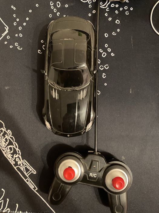 Машинка на радиоуправлении