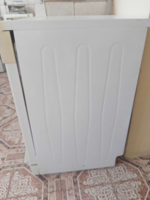 Продавам съдомиялня