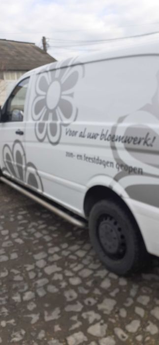 Vând Mercedes Vito