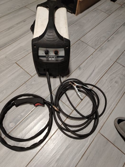 Vând aparat de sudat Mig Mag Telwin