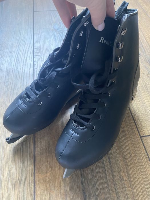 Продаю Коньки, 39 размер, новые!