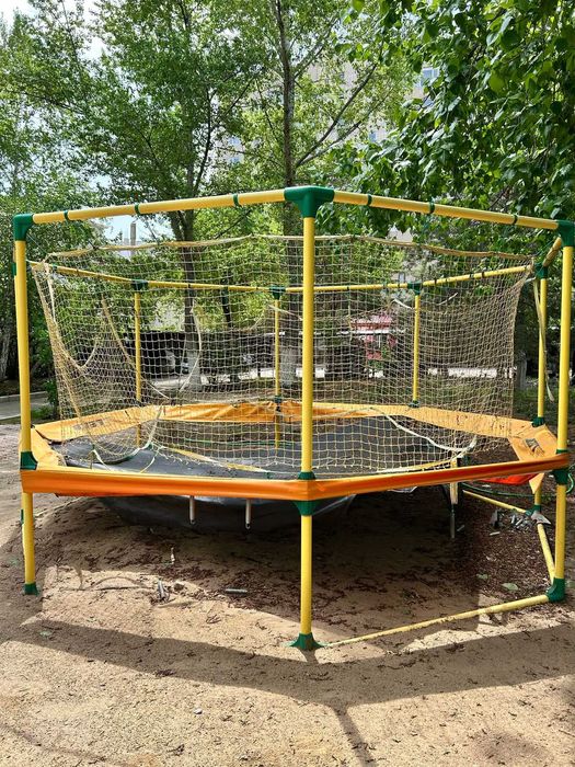 Батут для детской площадки