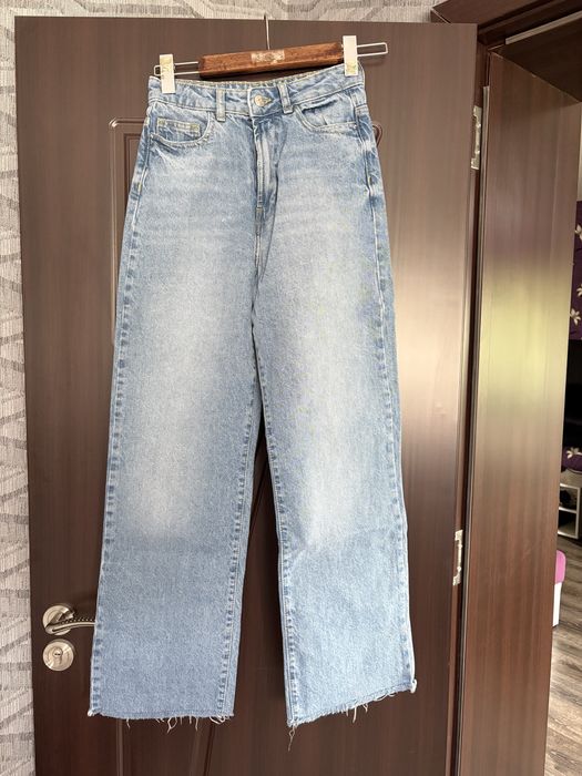 Дамски дънки различни цветове и размери