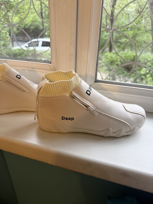 Кроссовки белые! 3000 тг