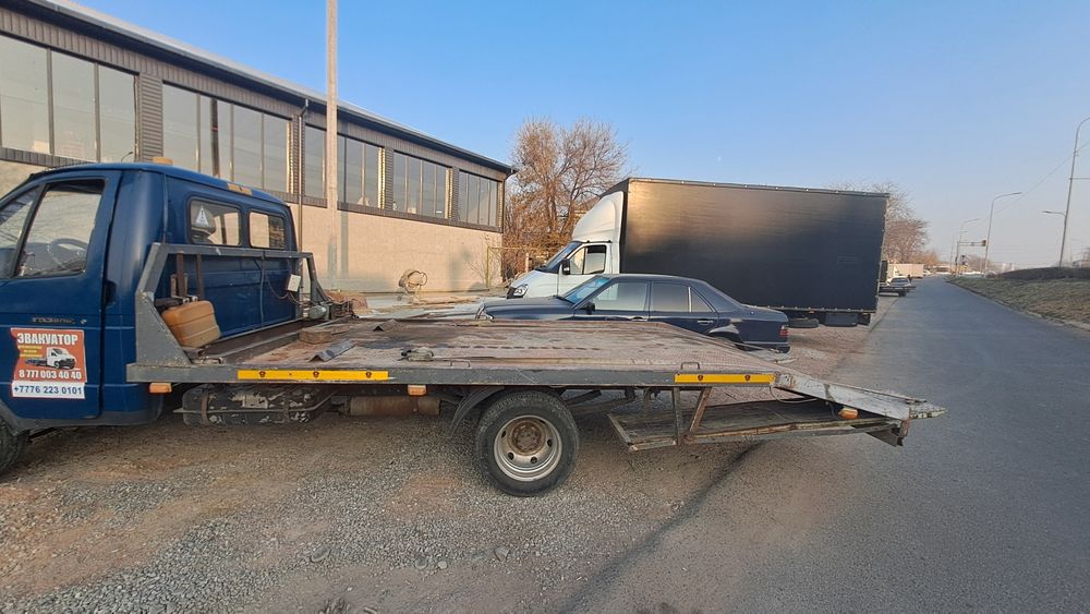 Эвакуатор Платформа рабочий.