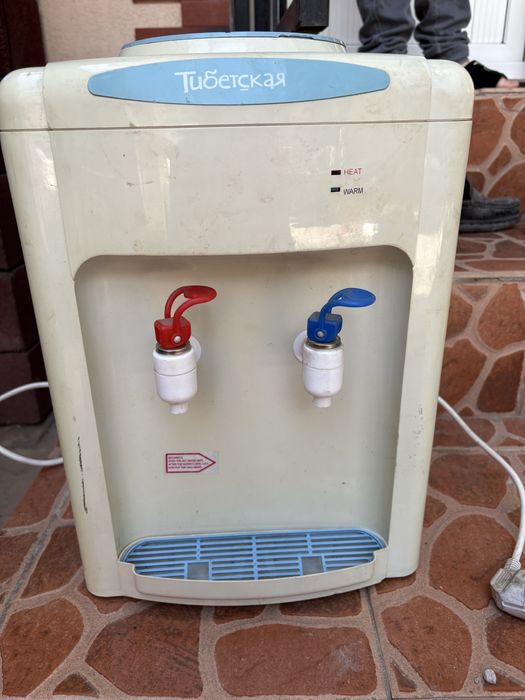Продам настольный кулер для воды
