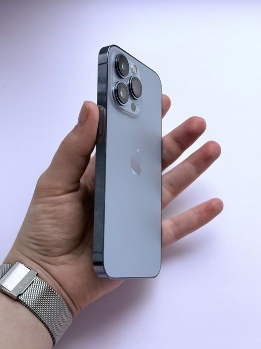 Продам айфон 13 pro на 128 гб