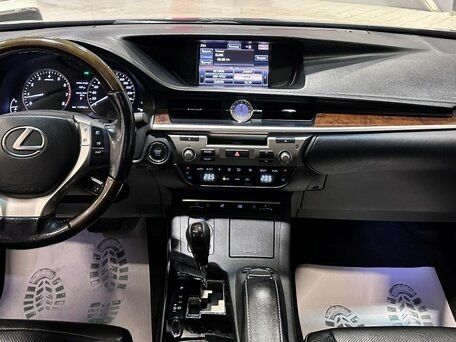 Экран манитор для lexus es250