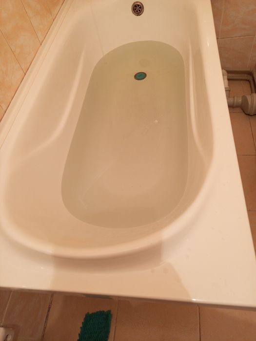 Ванная акрил пластик.