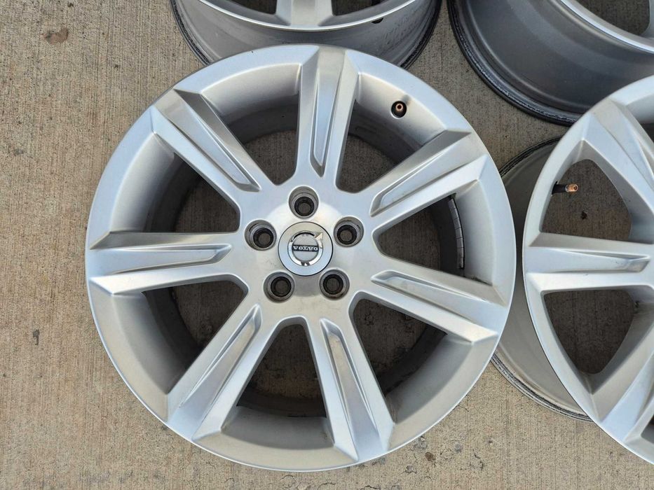 Jante R17 5x108 ORIG. VOLVO XC40,XC60,XC90,V50 V40 S60 S40 V60 FORD Kuga,Focus,Mondeo