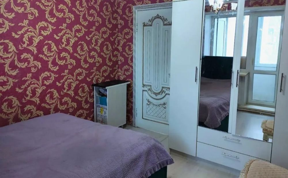 Продается 4 комн квартира в центре