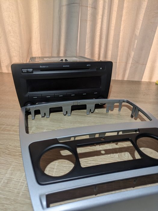 Radio Skoda Swing cu tot cu ramă