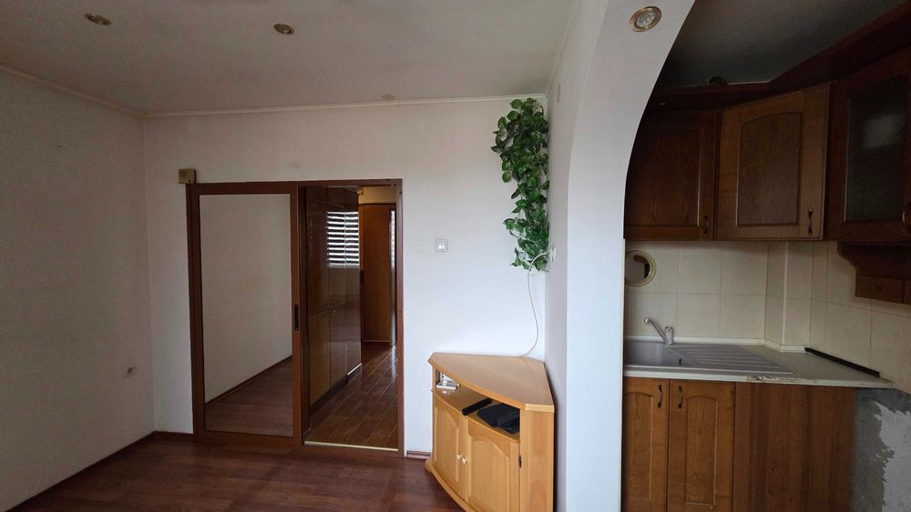 Продава се Тристаен апартамент в Севлиево - 84 кв.м за 601 €/кв.м - Снимка #8