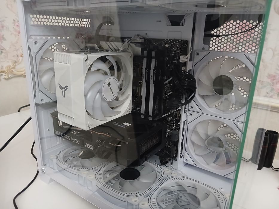 Комп корпус аквариум RTX 5060