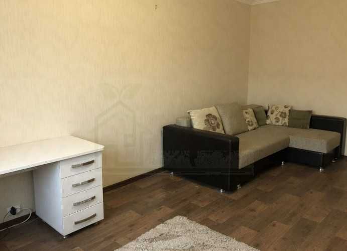 Дава се под наем Двустаен апартамент в Пловдив, Център - 65 кв.м за 295.8 € - Снимка #4