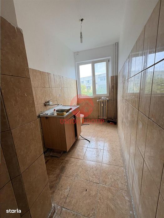 Apartament 2 Camere Semidecomandat Zona Inel 2
