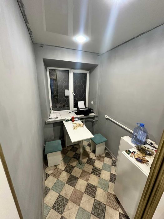 В продаже Салон красоты Мызы 13