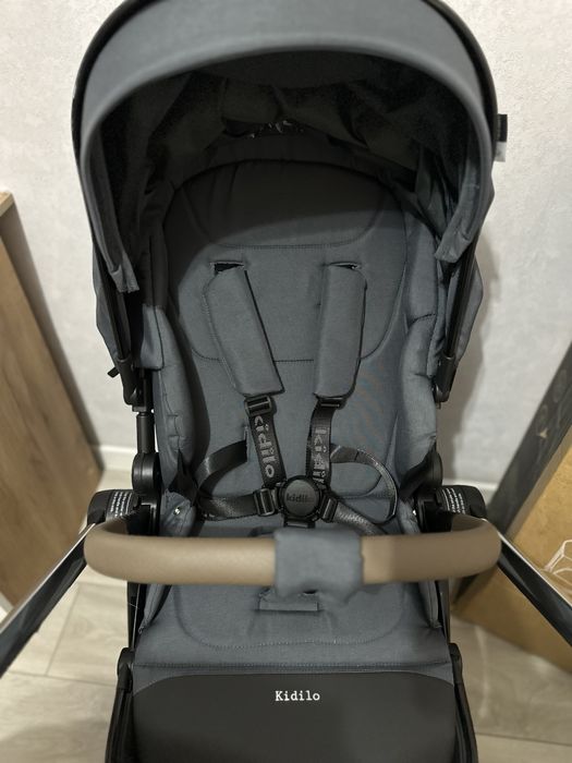 Коляска Kidilo D900 2B1