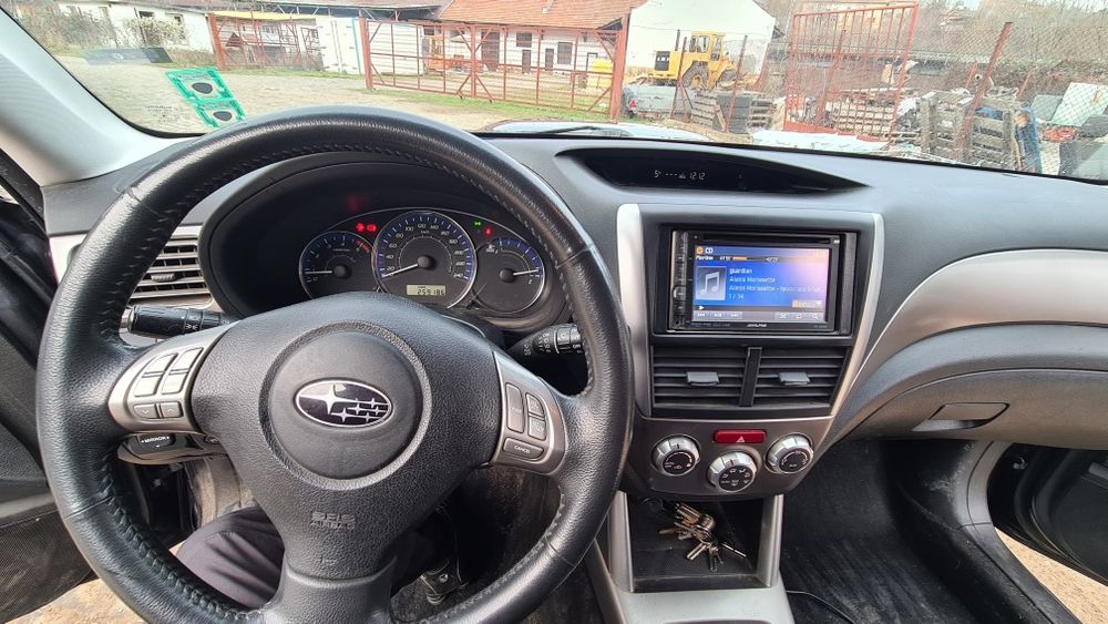 Subaru Forester 2.0d на части