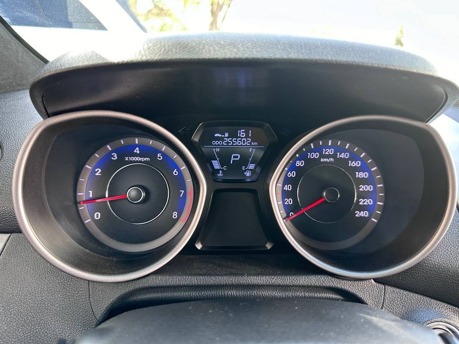 Hyundai Elantra GLS