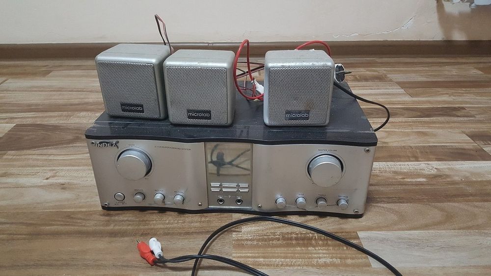 Музыкальный центр