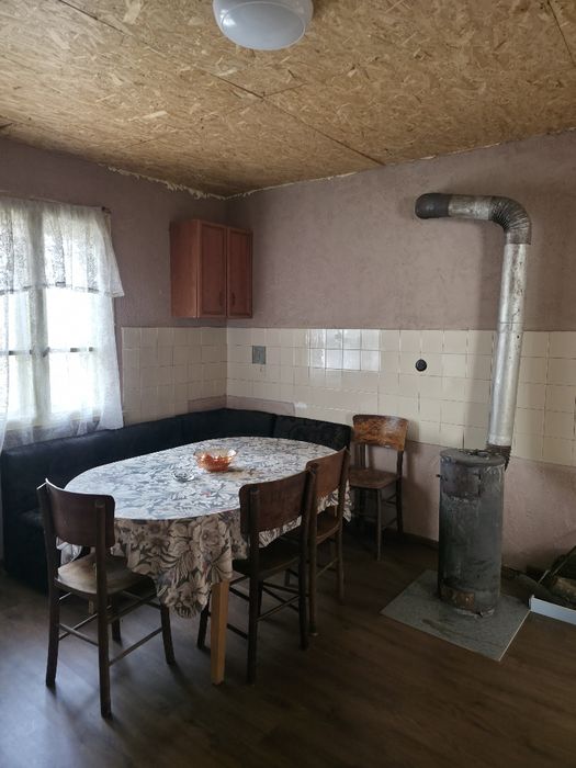 Продава се къща на две нива – град Грамада, обл. Видин