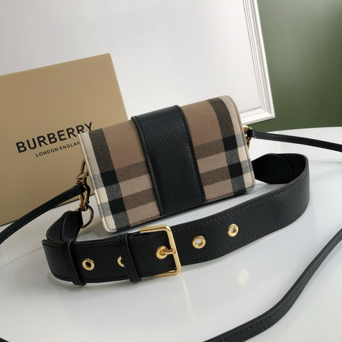 Geanta Burberry