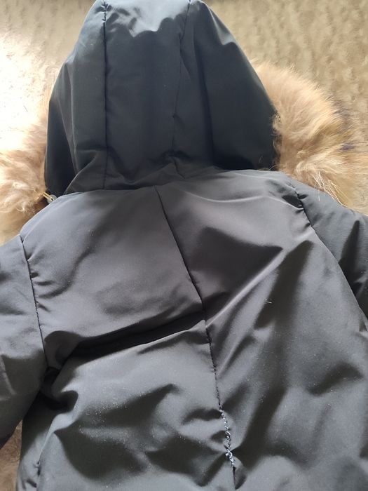 Продам пуховик 110см.