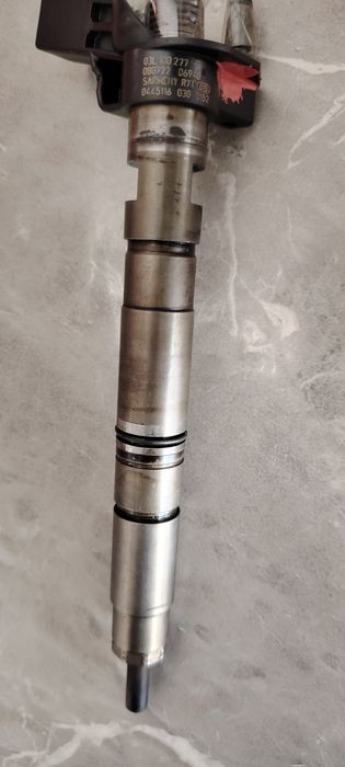 03L 130 277 injector VW