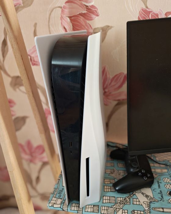 PlayStation 5 с дисководом продам или обмен