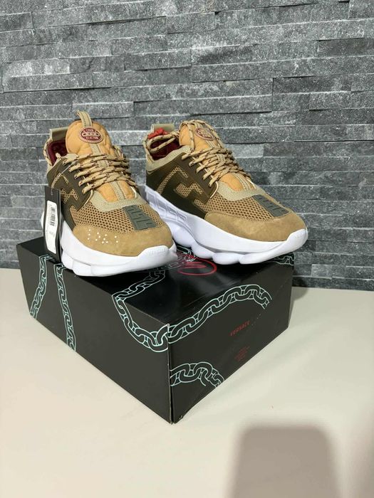 Adidași Versace Chain Reaction
