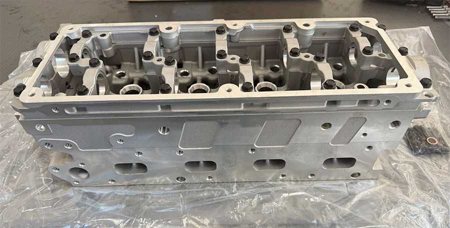 Глава за Audi Ауди VW Skoda 2.0 TDI 140 к.с. 170 к.с. common rail EGR