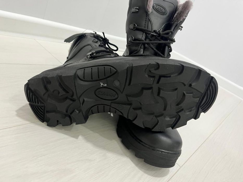 Берцы новые кожанные качественные