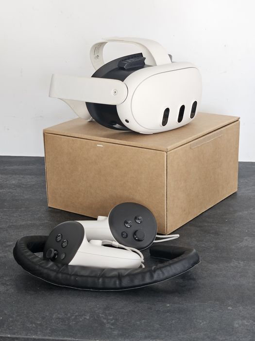 Ochelari VR Meta Quest 3 + accesorii