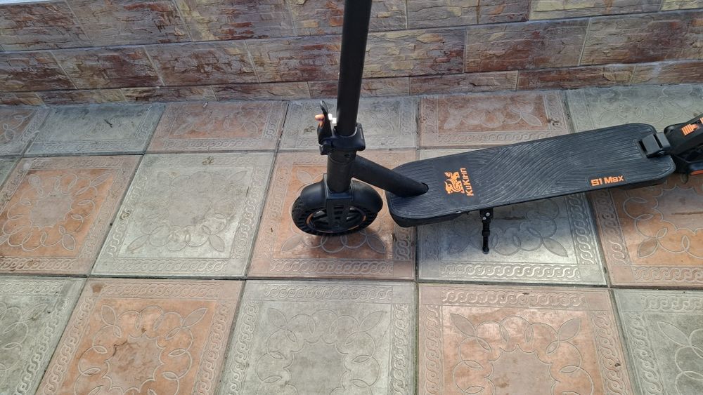 Trotinetă electrică Kukirin S1