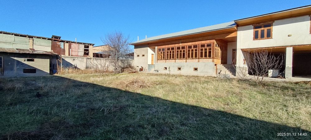 Uy sotiladi,Obod mahalla, Lolazor
Lolazor ko'chasida uy sotiladi. Umum