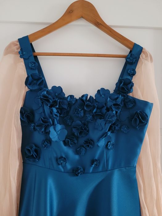 Rochie  elegantă  accesorizare flori, 38