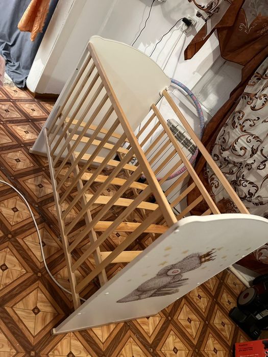 Детская кроватка